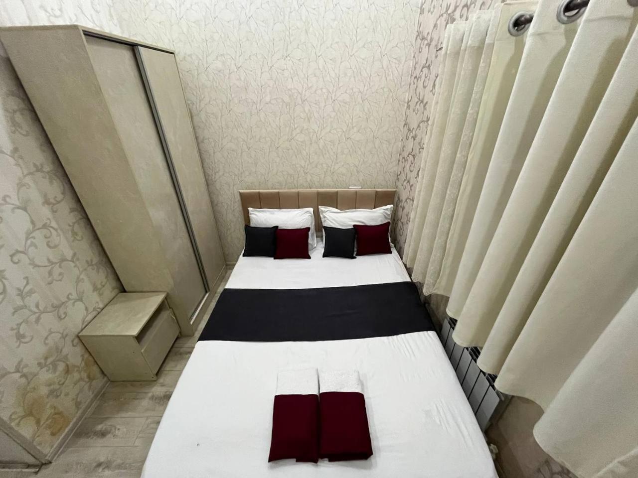 Fenix Hotel Tasjkent Buitenkant foto